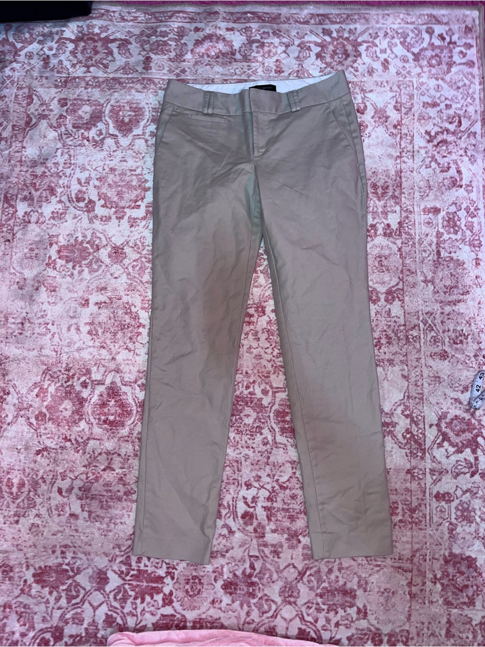 Banana Republic Women's Ankle Chinos in Light Khaki Martin Fit 4R